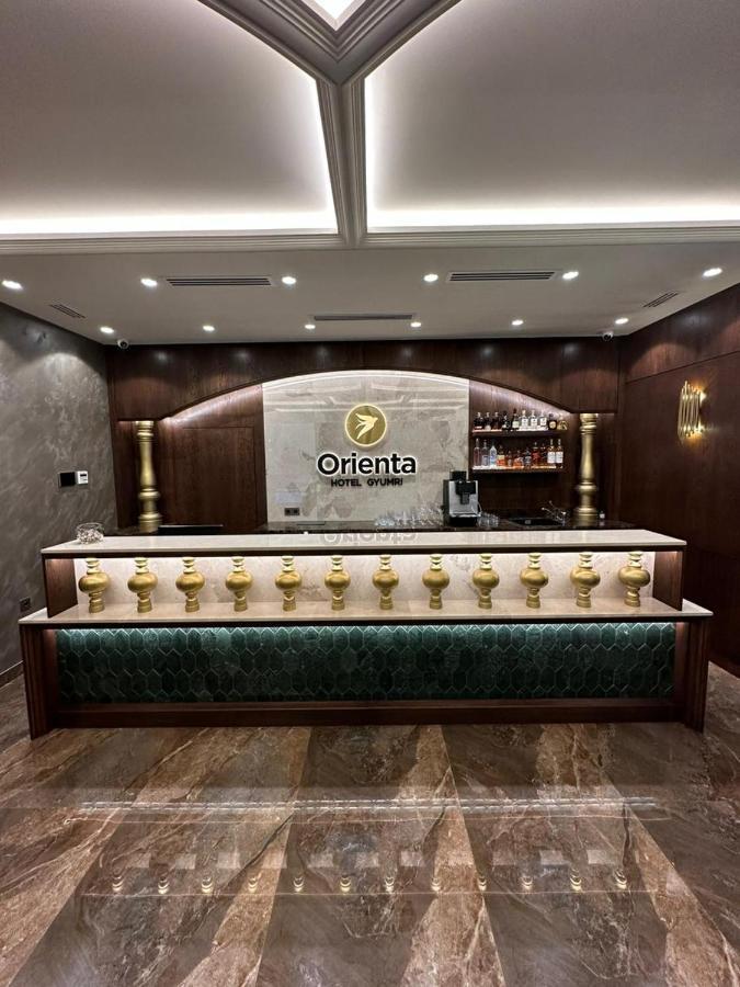 Orienta Hotel Gjoemri Buitenkant foto